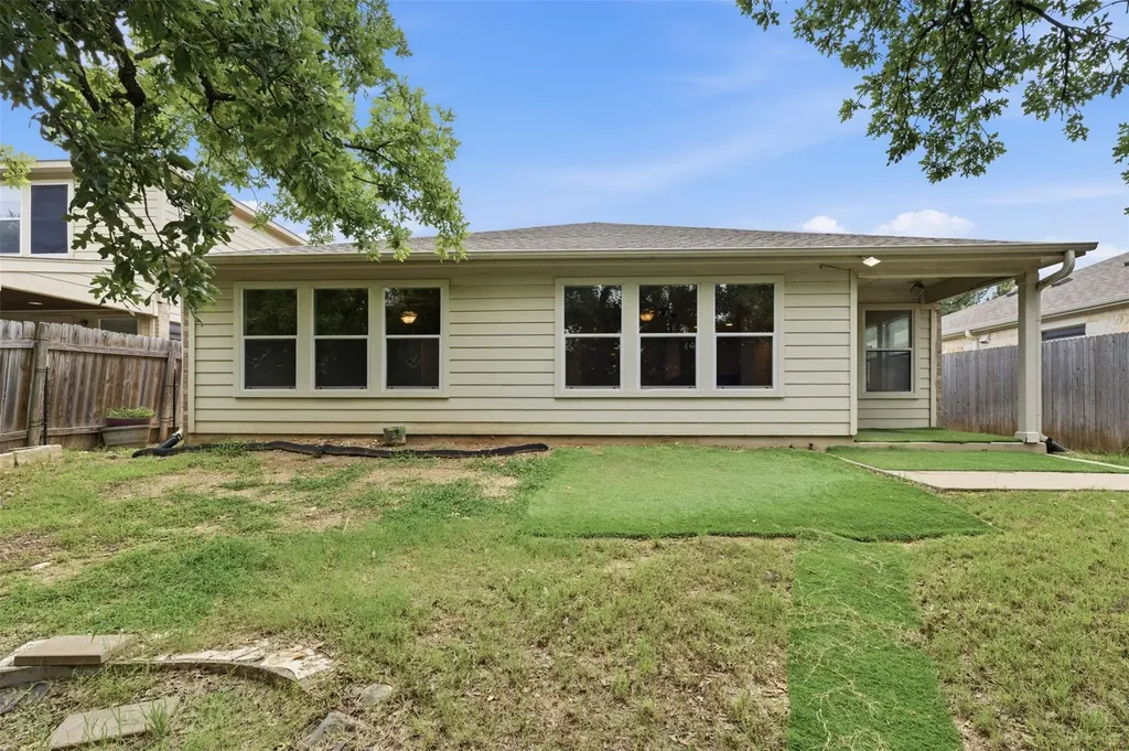 725 Kingfisher Lane Leander TX 78641