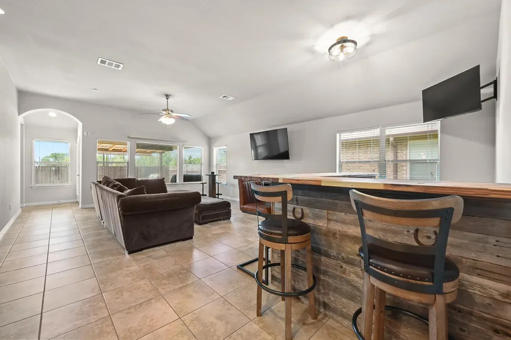 877 Hot Spring Valley Buda TX 78610