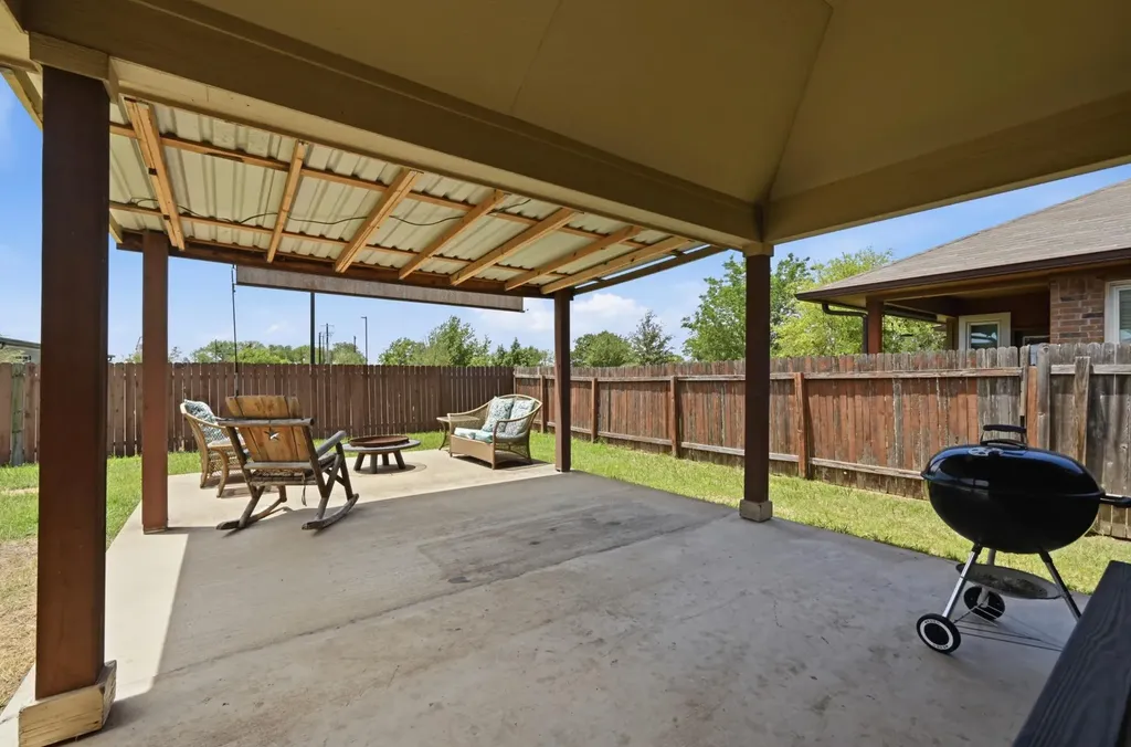 877 Hot Spring Valley Buda TX 78610