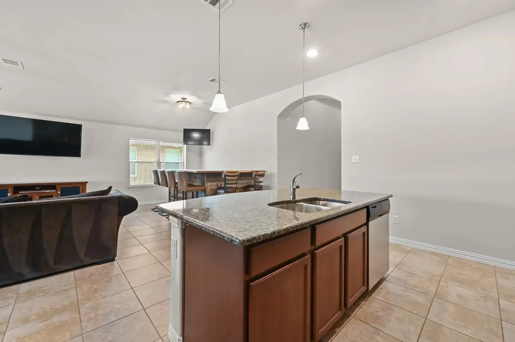 877 Hot Spring Valley Buda TX 78610