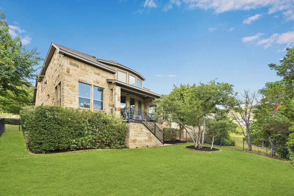 494 Anfield Circle Austin TX 78738