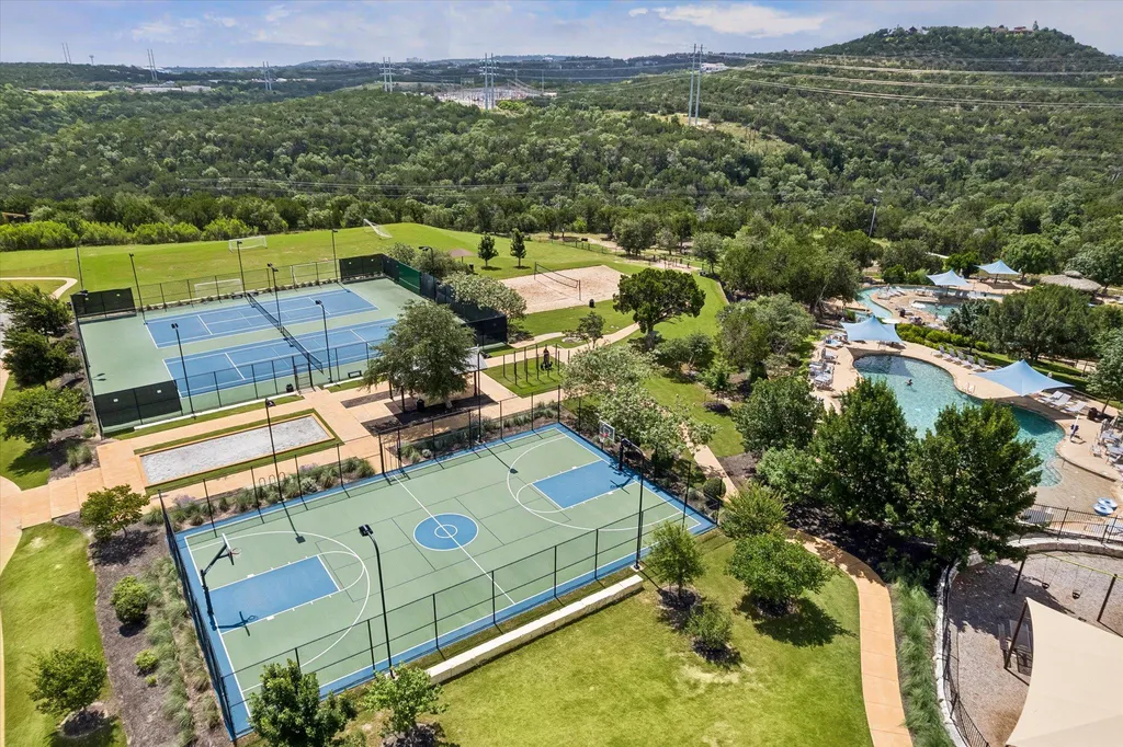 494 Anfield Circle Austin TX 78738