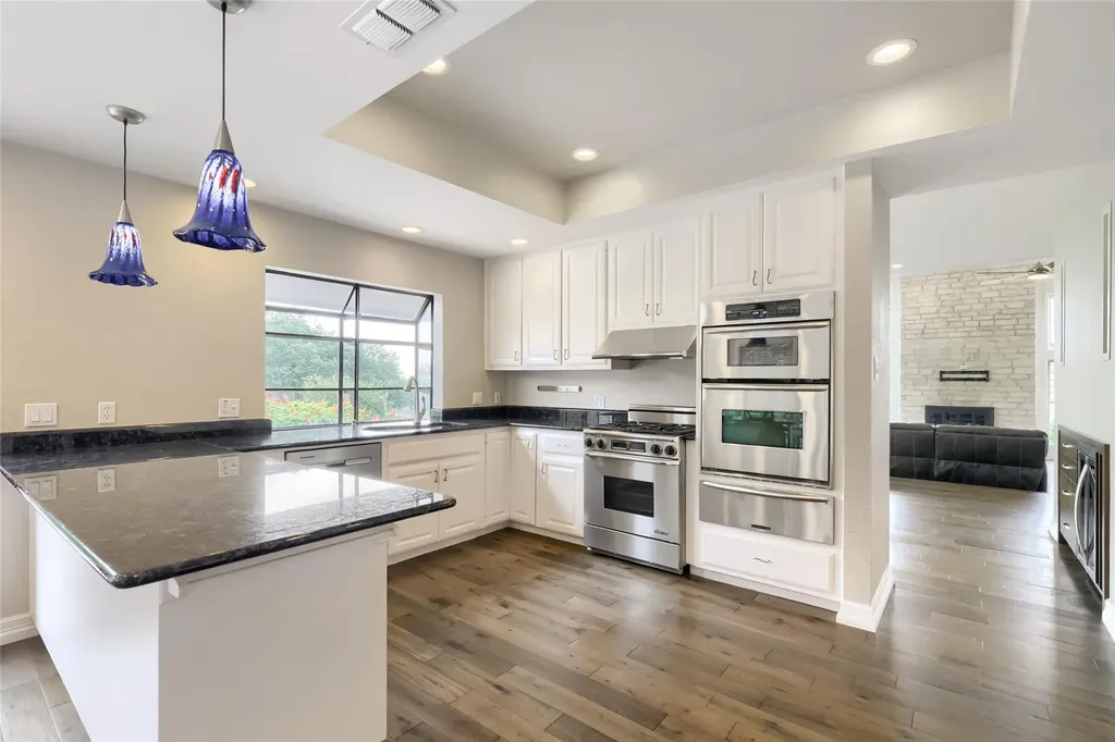 6806 Winterberry Drive Austin TX 78750