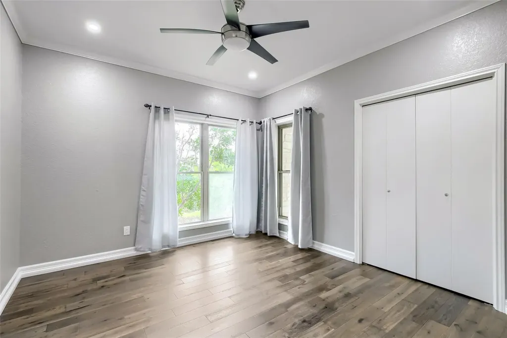 6806 Winterberry Drive Austin TX 78750