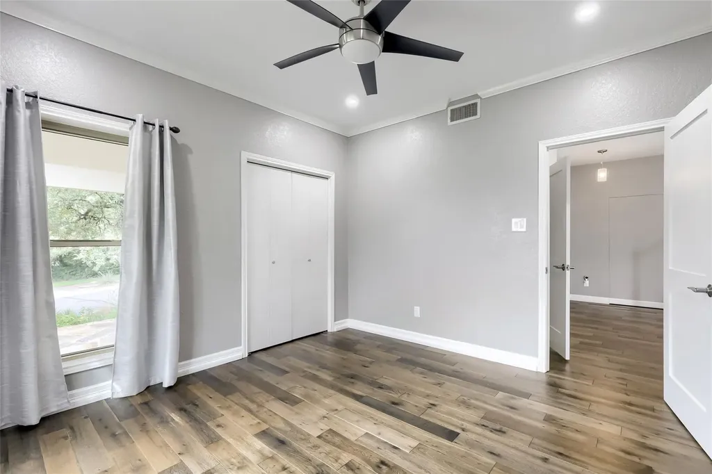 6806 Winterberry Drive Austin TX 78750