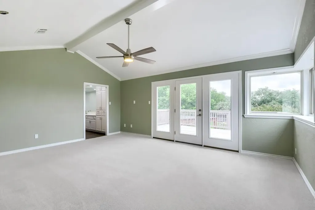 6806 Winterberry Drive Austin TX 78750