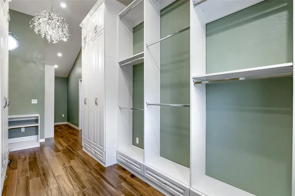 6806 Winterberry Drive Austin TX 78750