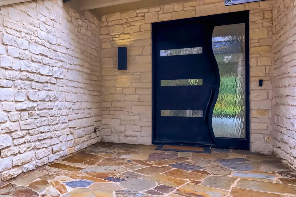 6806 Winterberry Drive Austin TX 78750