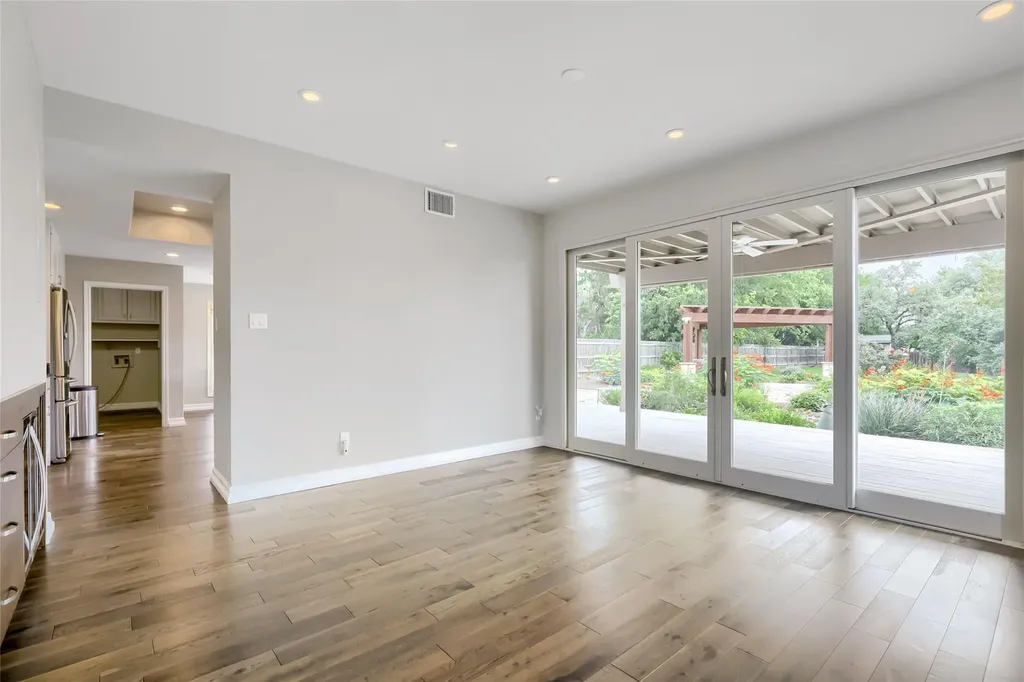 6806 Winterberry Drive Austin TX 78750