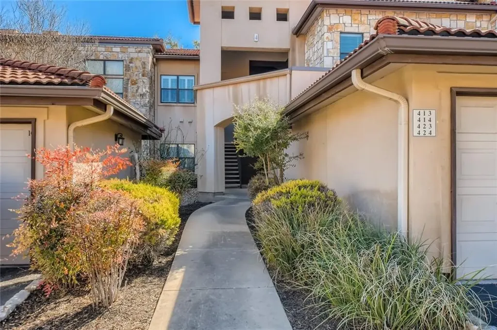 300 San Gabriel Village Boulevard Georgetown TX 78626