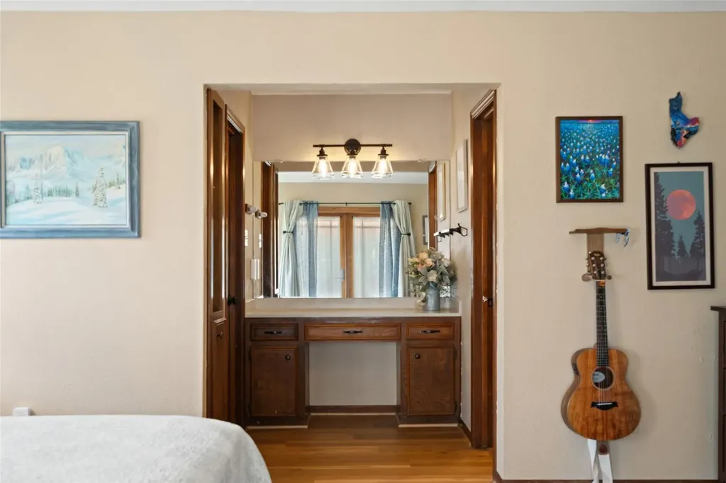 9905 Murmuring Creek Drive Austin TX 78736