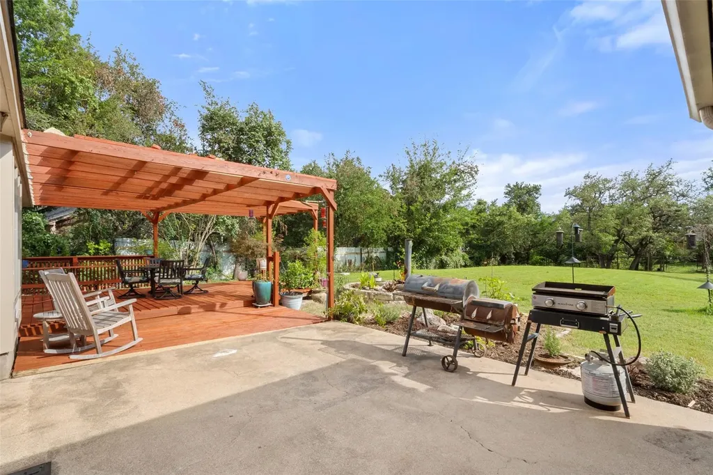 9905 Murmuring Creek Drive Austin TX 78736