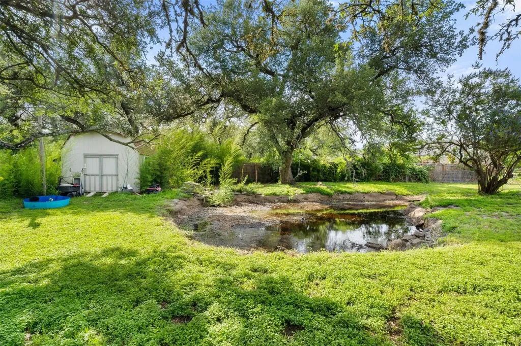 9905 Murmuring Creek Drive Austin TX 78736