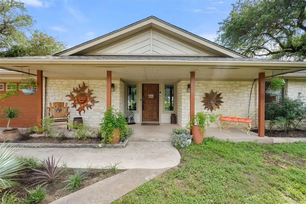 9905 Murmuring Creek Drive Austin TX 78736