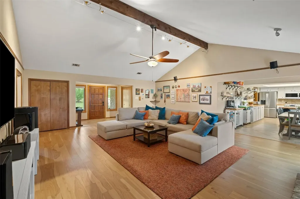 9905 Murmuring Creek Drive Austin TX 78736