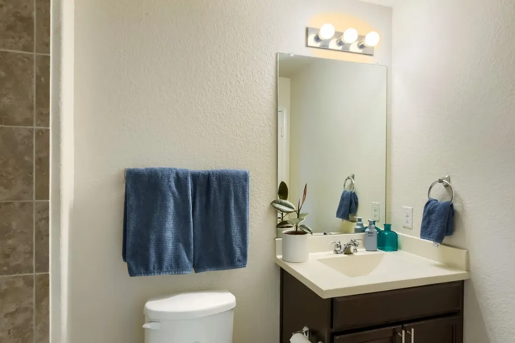 7216 Razors Edge Drive Austin TX 78744