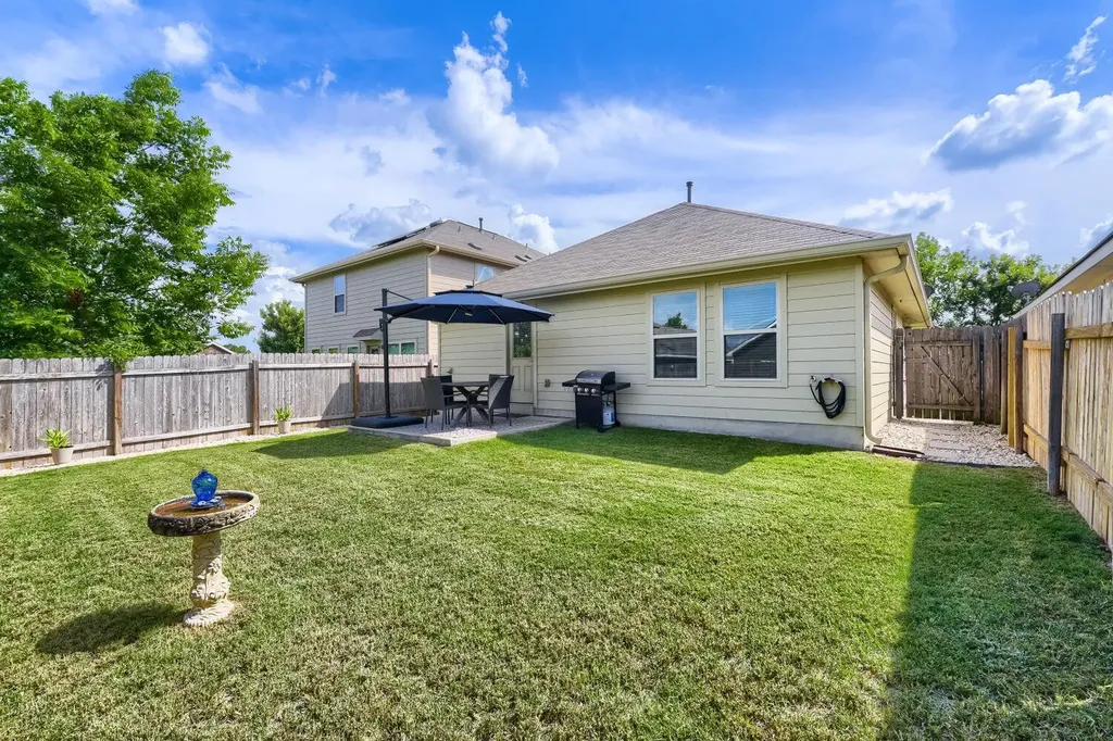 7216 Razors Edge Drive Austin TX 78744