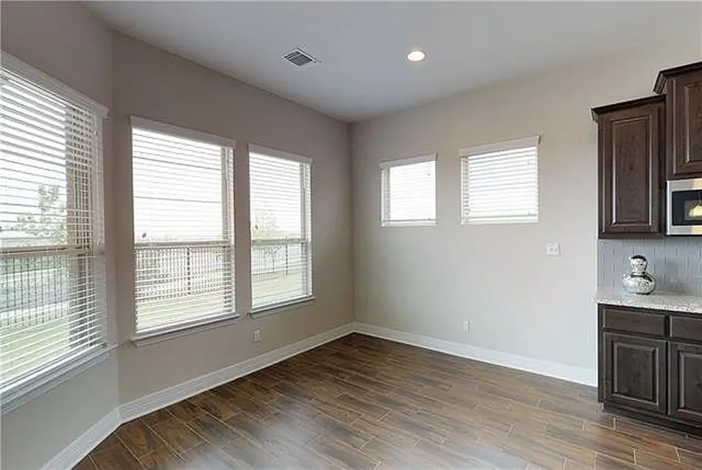 409 Betony Loop Buda TX 78610