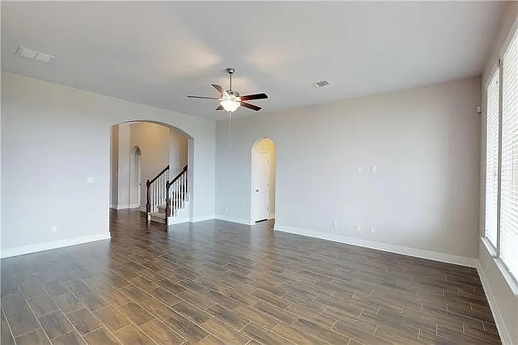 409 Betony Loop Buda TX 78610