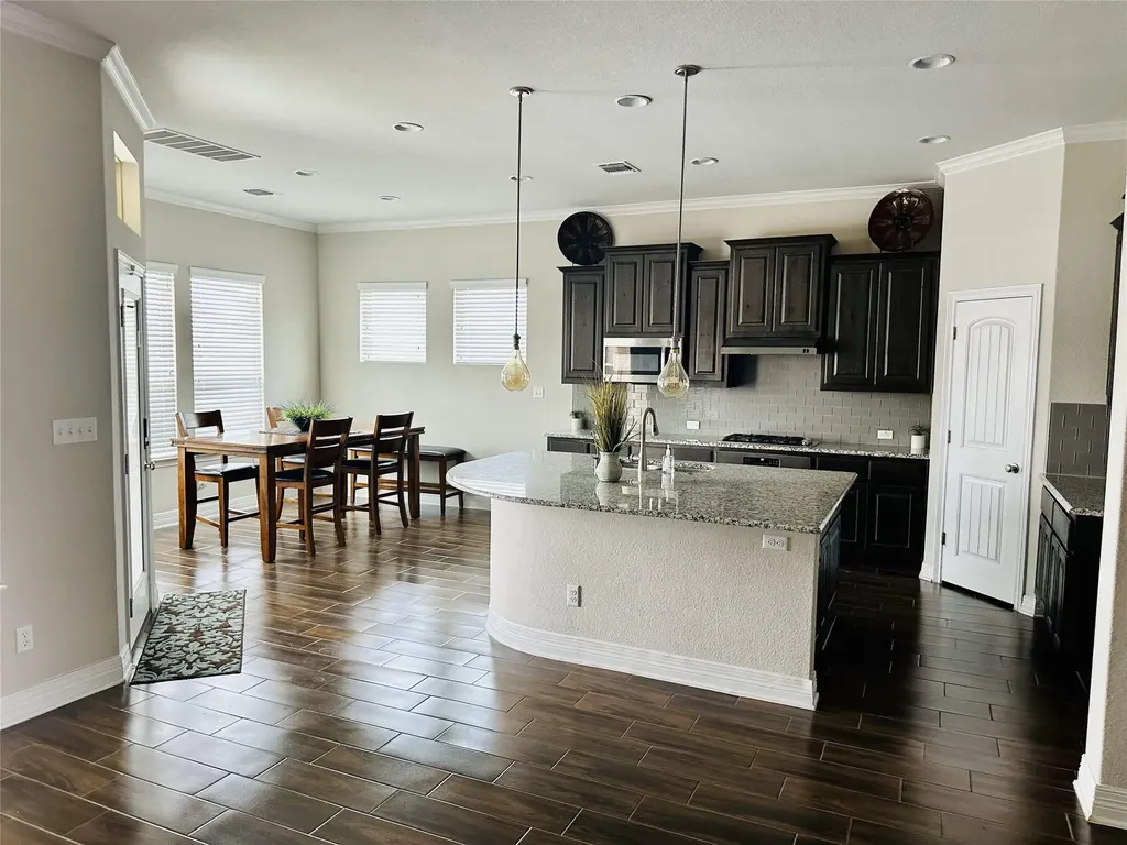 409 Betony Loop Buda TX 78610