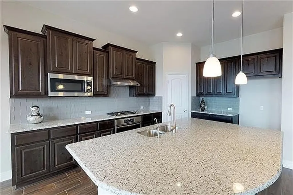 409 Betony Loop Buda TX 78610