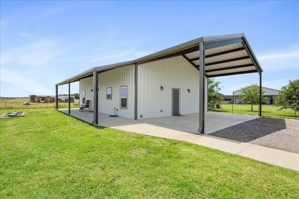 16649 Sypert School Road Holland TX 76534