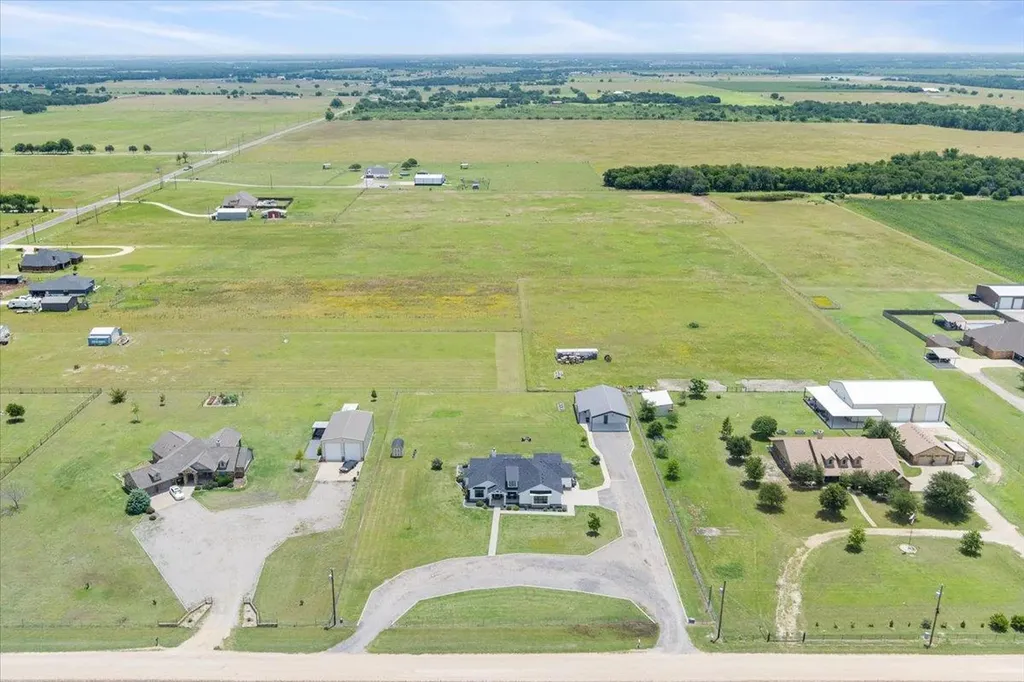 16649 Sypert School Road Holland TX 76534