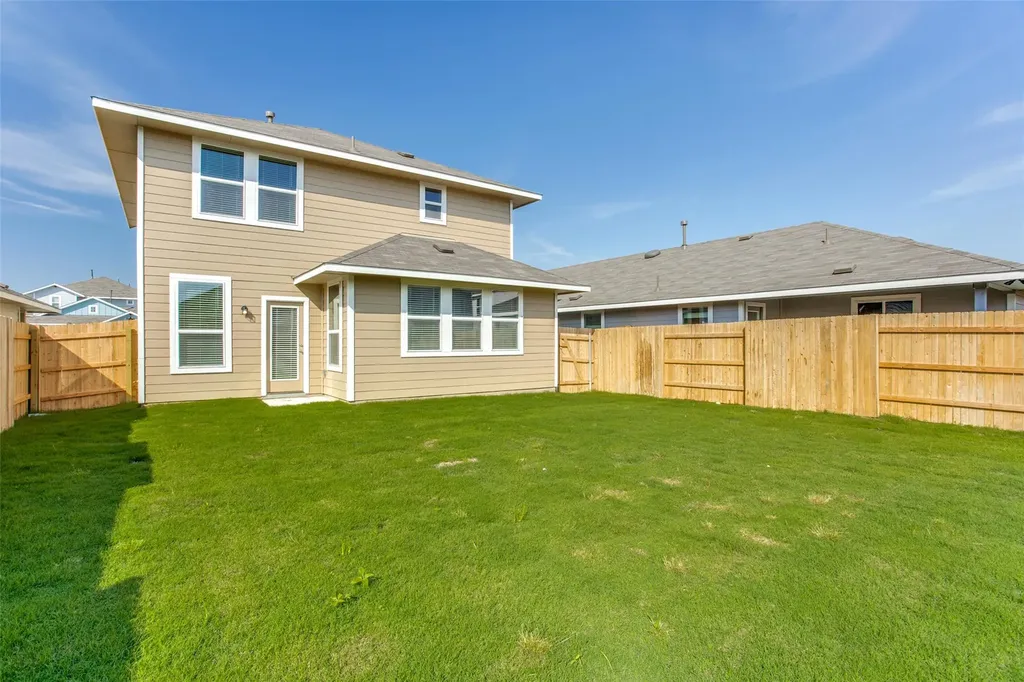 140 Living Reef Drive Maxwell TX 78656