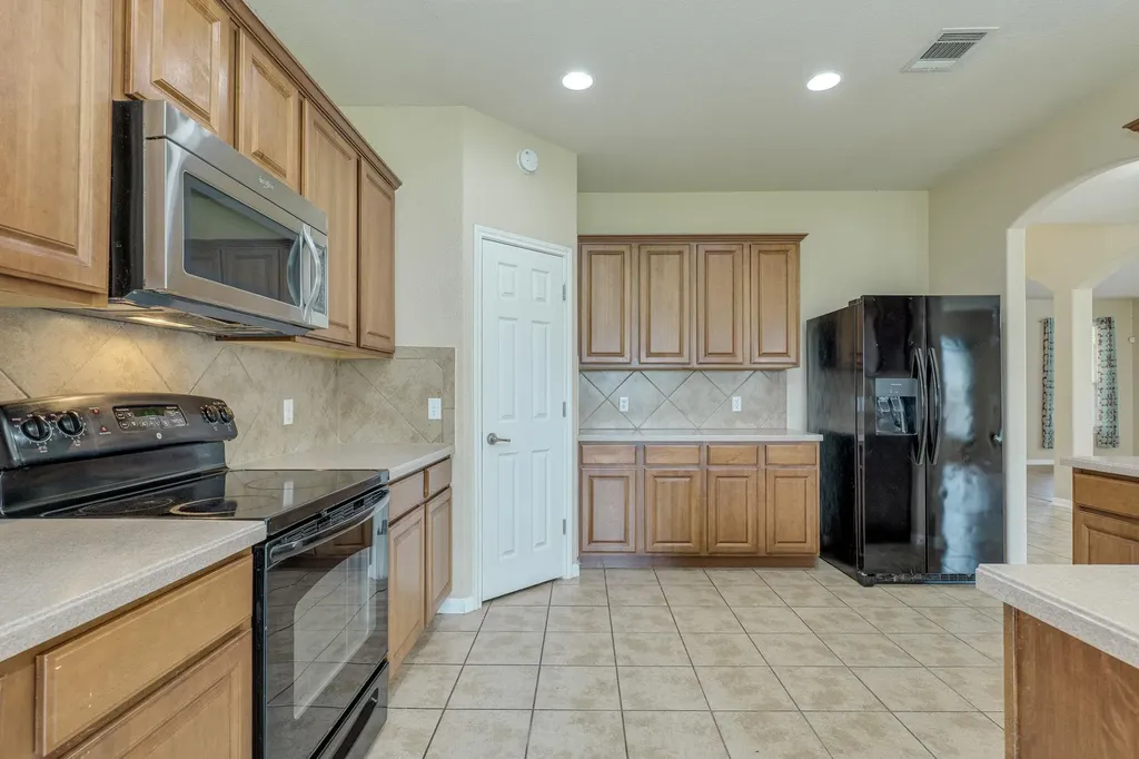 19617 Cheyenne Valley Drive Round Rock TX 78664