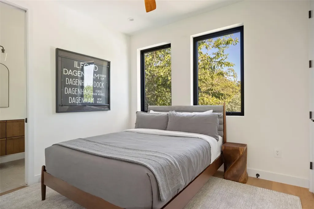2305 E 21st Street Austin TX 78722
