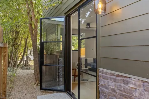 2305 E 21st Street Austin TX 78722