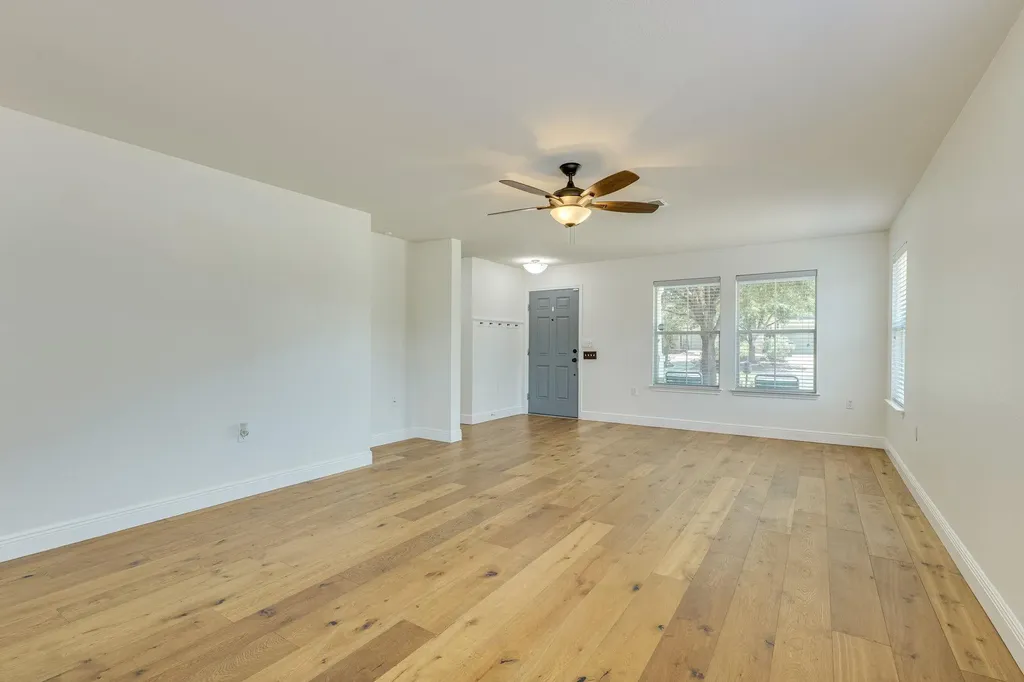 18416 Belfry Pass Manor TX 78653