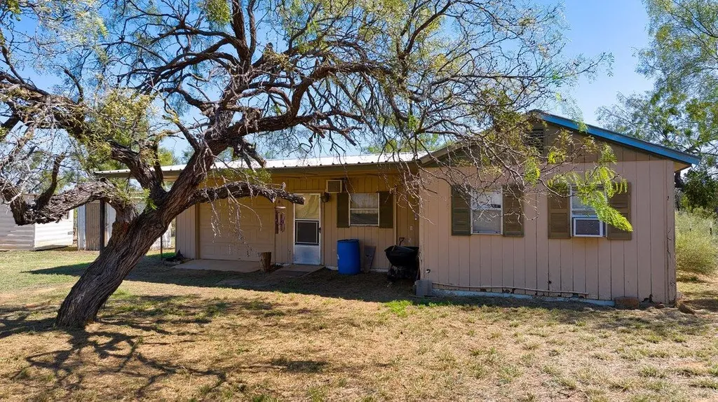 567 County Road 241 Rochelle TX 76872