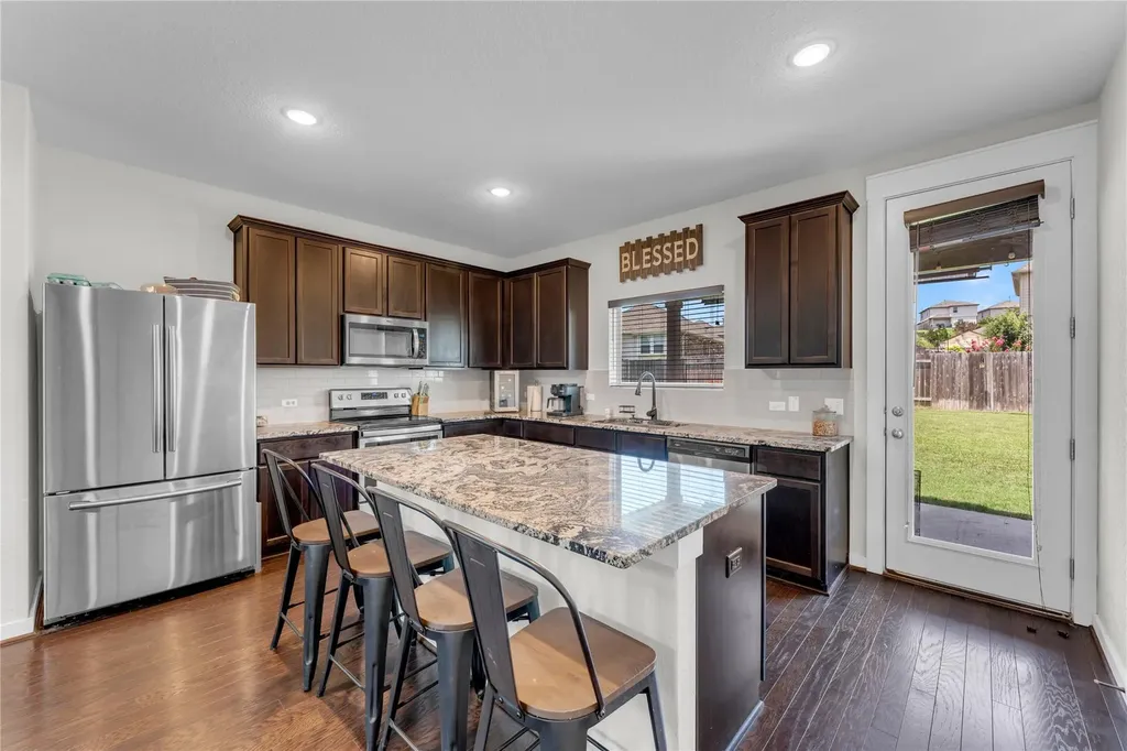 8002 Autumn Moor Bend Lago Vista TX 78645