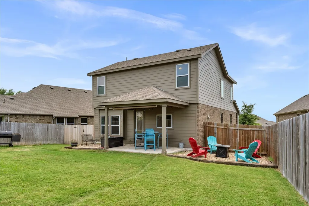 8002 Autumn Moor Bend Lago Vista TX 78645