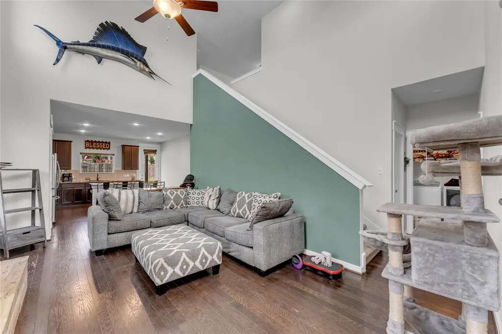 8002 Autumn Moor Bend Lago Vista TX 78645