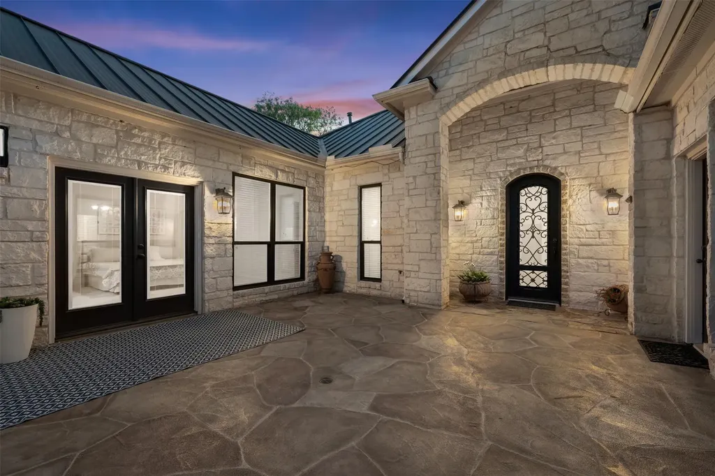 181 Whitney Run Buda TX 78610