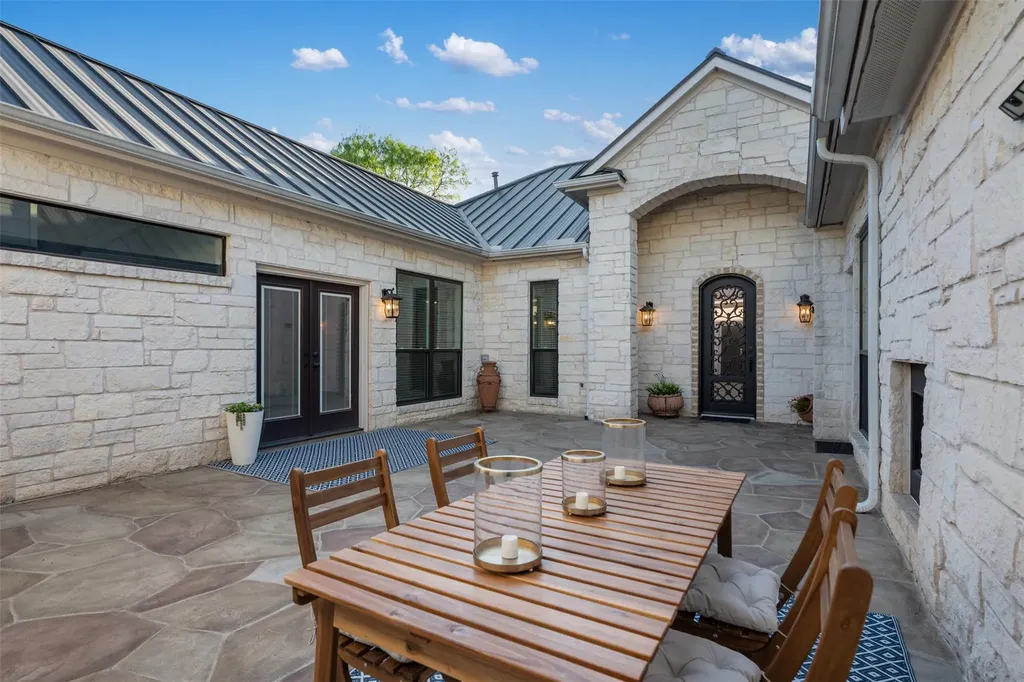 181 Whitney Run Buda TX 78610