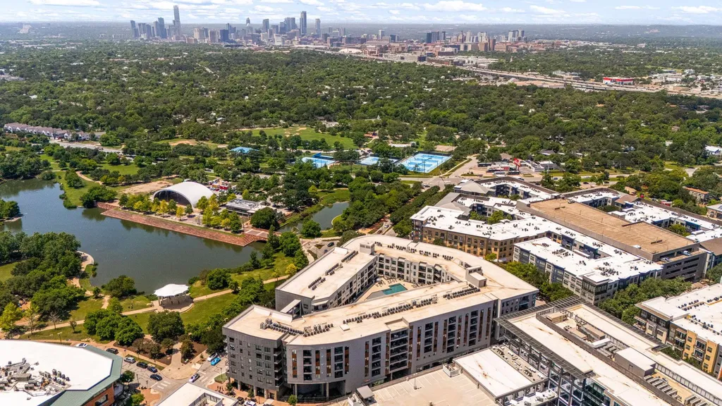 1701 Simond Avenue Austin TX 78723