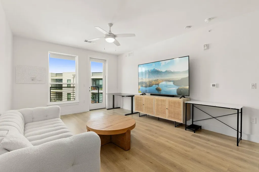 1701 Simond Avenue Austin TX 78723