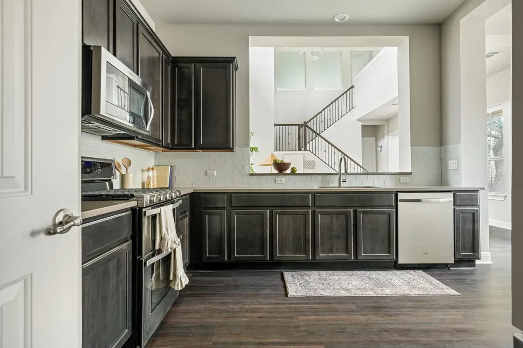 2516 Hopsack Mills Road Austin TX 78748