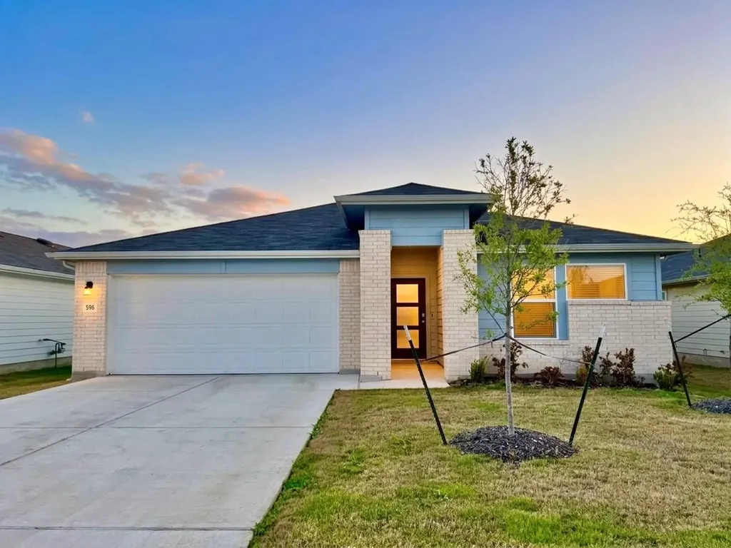 598 Gladiola Loop Kyle TX 78640
