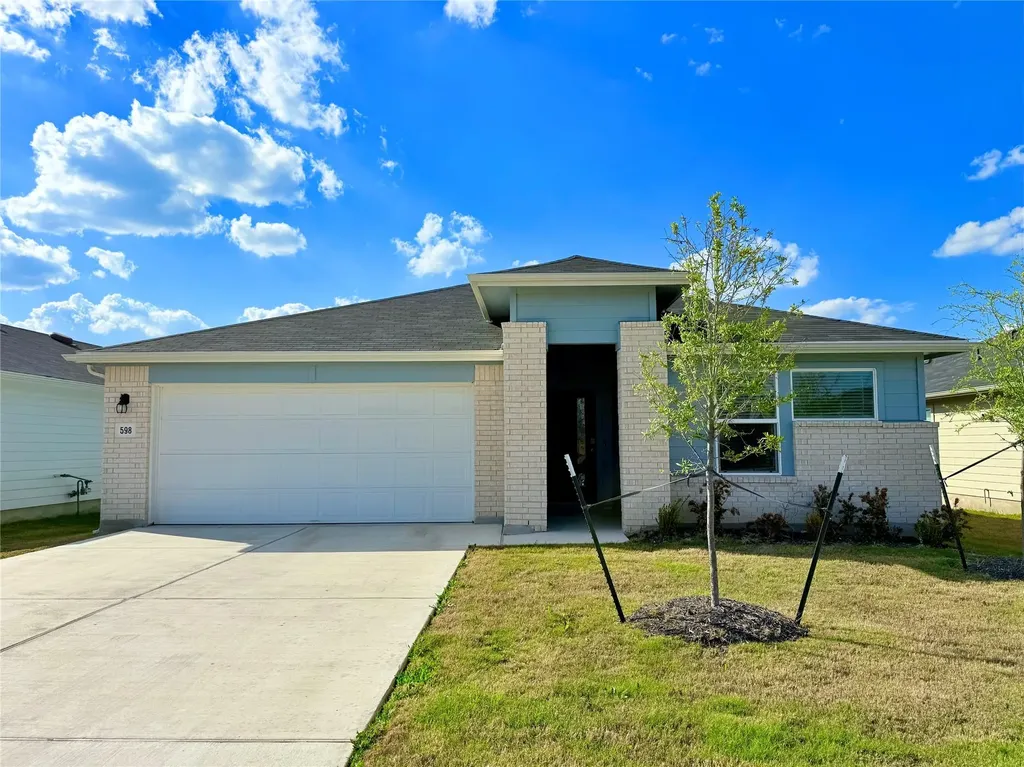 598 Gladiola Loop Kyle TX 78640