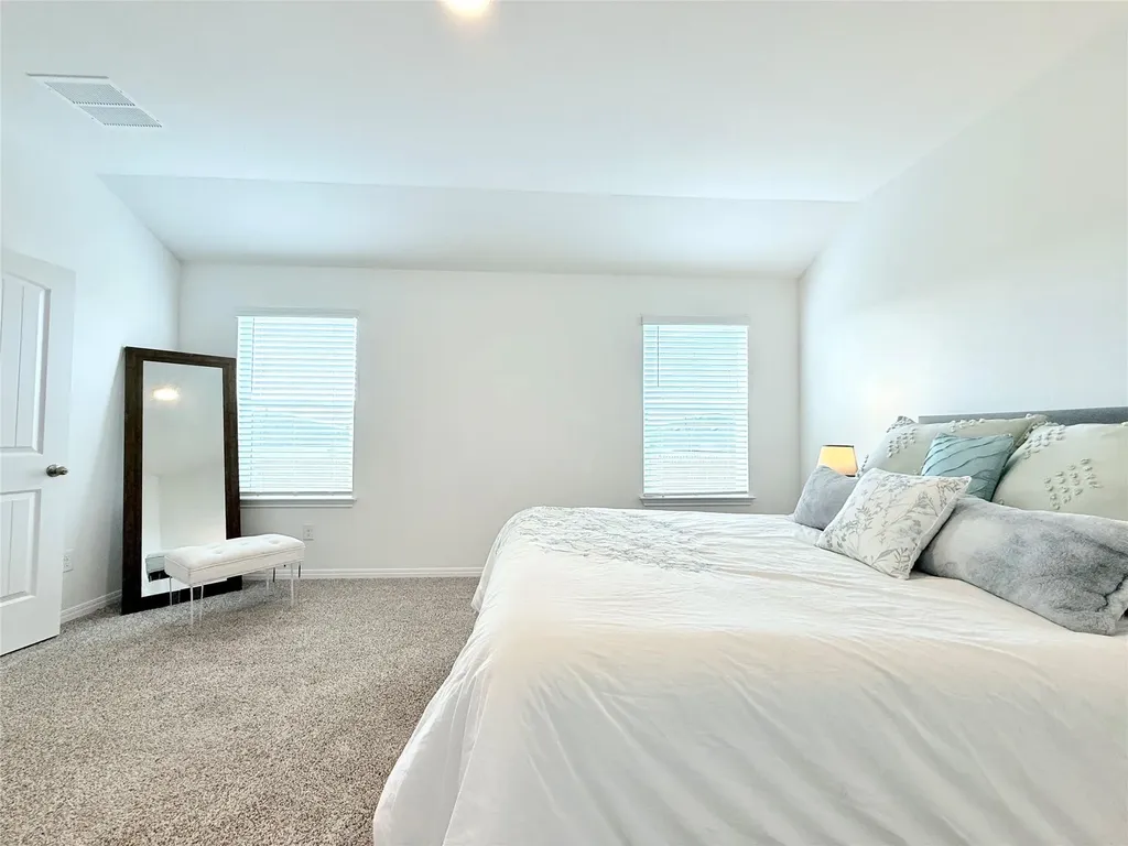 598 Gladiola Loop Kyle TX 78640