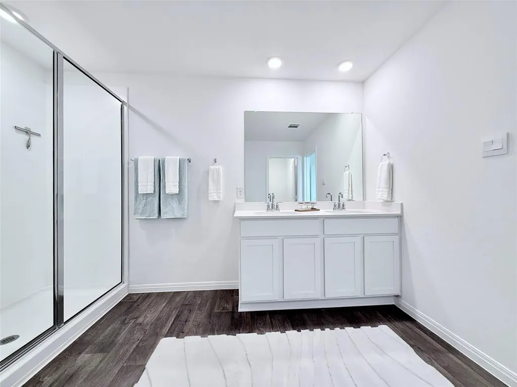 598 Gladiola Loop Kyle TX 78640