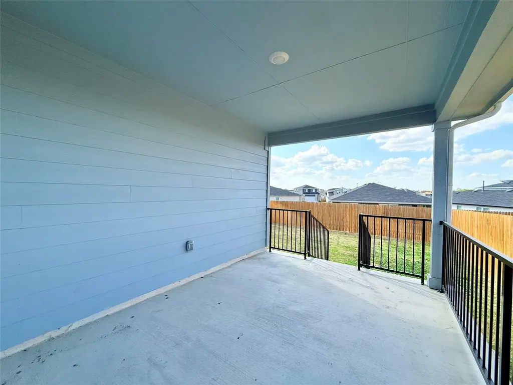 598 Gladiola Loop Kyle TX 78640