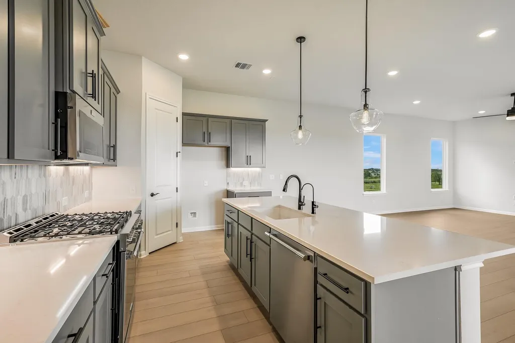 8601 Dongan Drive Austin TX 78744