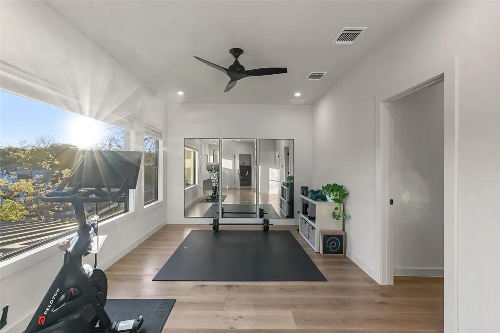 1502 Juliet Street Austin TX 78704