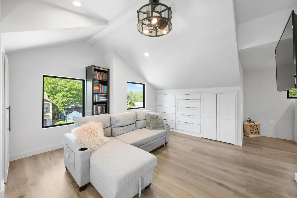 1502 Juliet Street Austin TX 78704