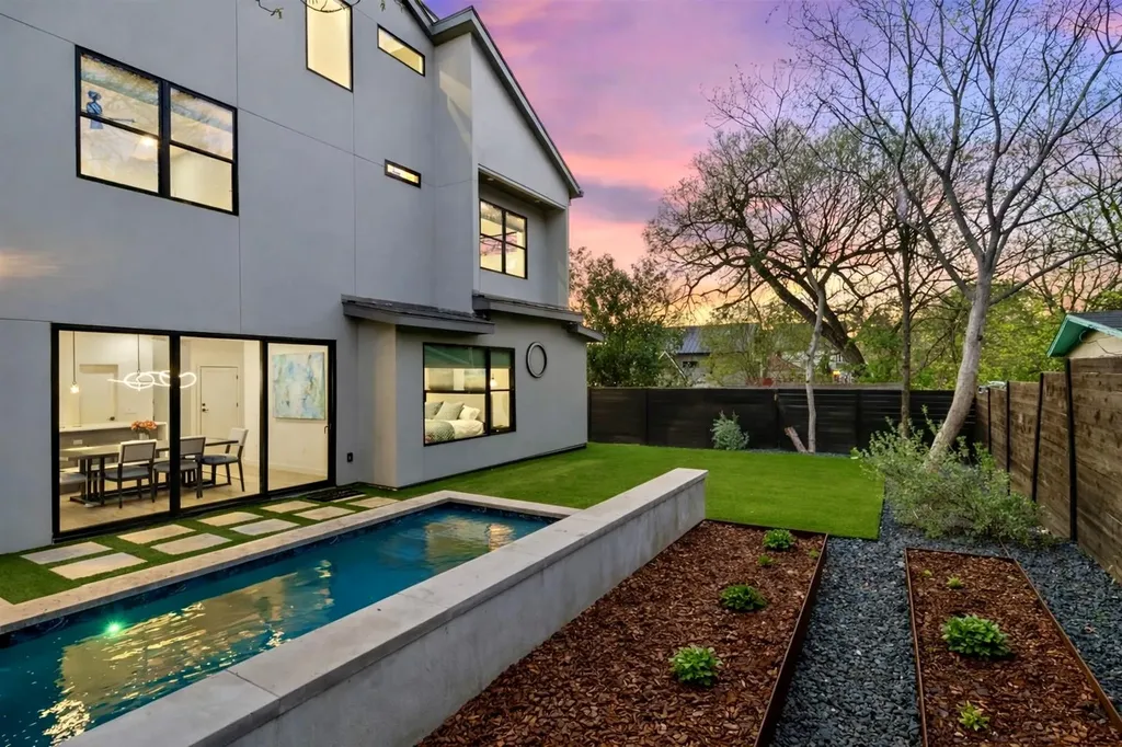 1502 Juliet Street Austin TX 78704